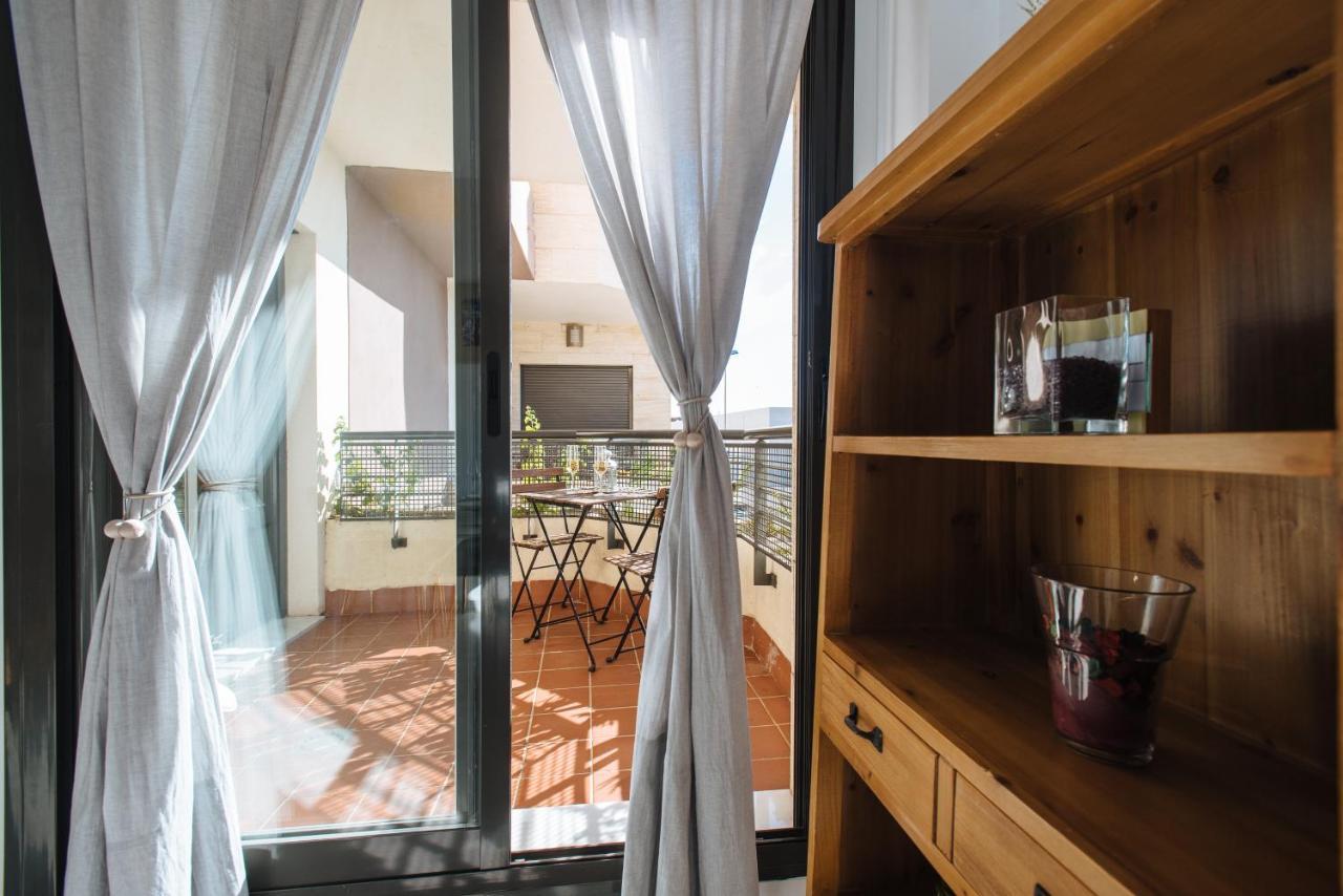 Apartamento Mairena マイレナ・デル・アルハラフェ エクステリア 写真