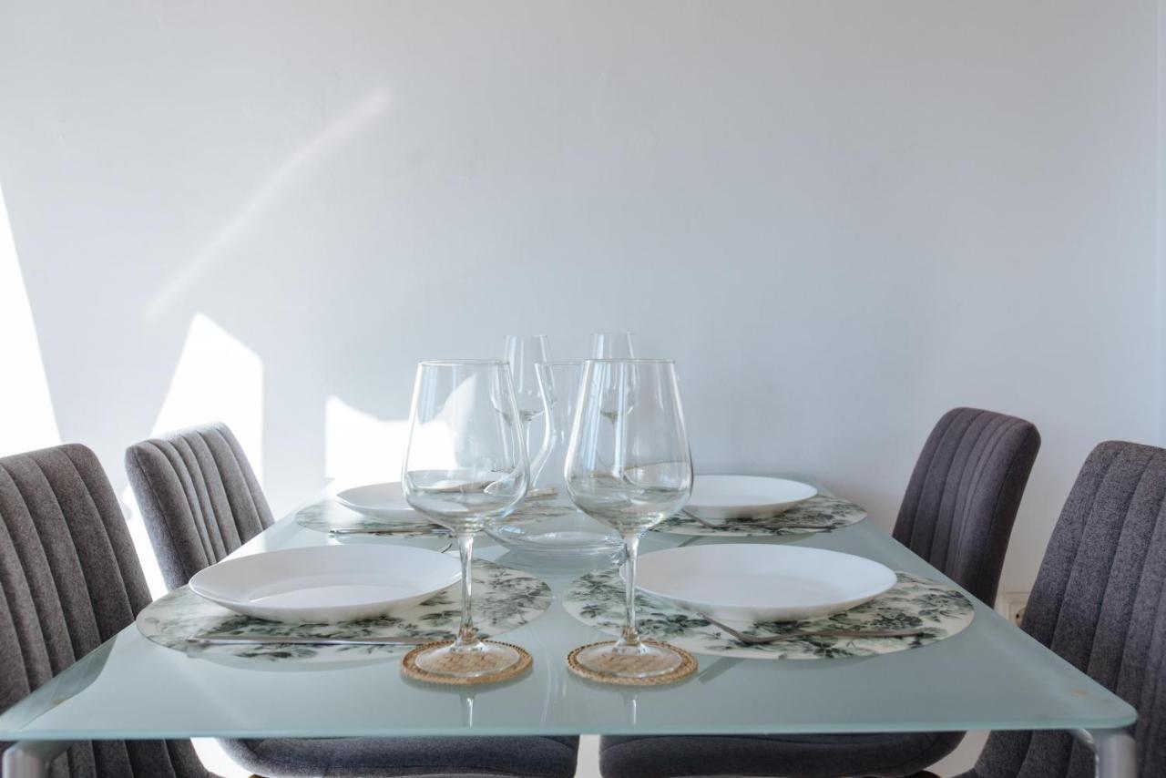 Apartamento Mairena マイレナ・デル・アルハラフェ エクステリア 写真